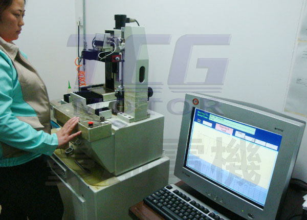 Gear accuracy detector