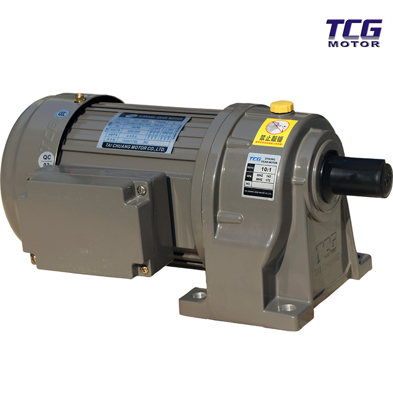 Horizontal cast iron gear reducer